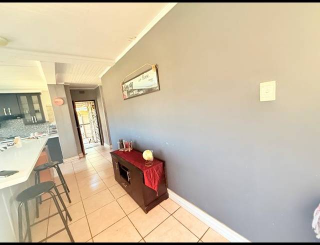 3 BEDROOM HOUSE FOR SALE IN VANDERBIJLPARK CW 5